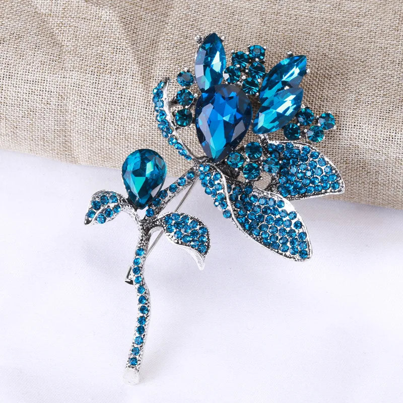 Cute and romantic unisex brooch